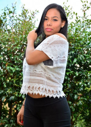 Andrea Flores
