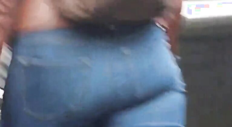 Huge booty butt in the park