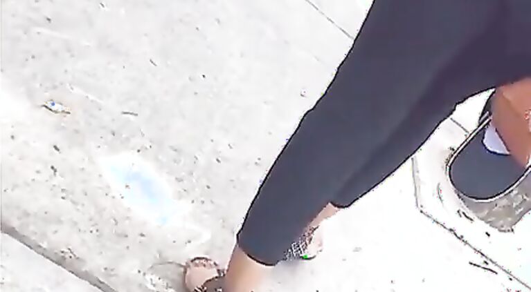 huge butt housewife in nigga jeans pt 1