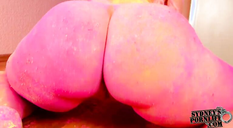 Huge Tits, Huge Booty, Curvy, Thick Body!
