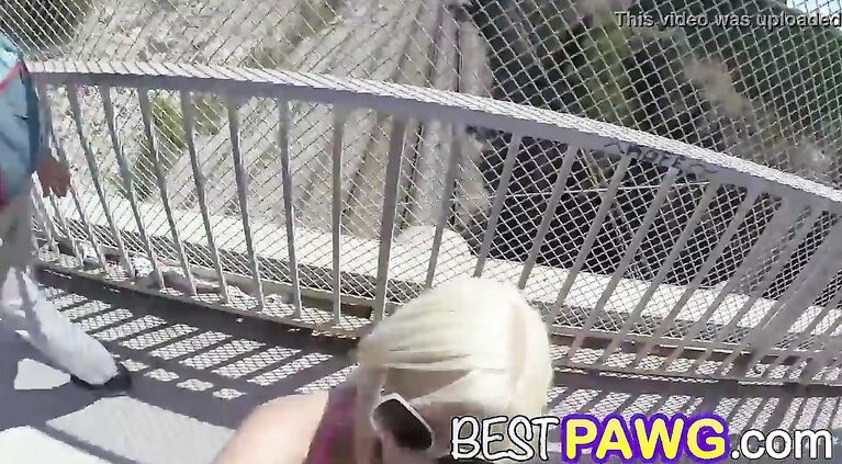 Huge booty blonde gets her butt oiled up before she gets fucked HD 720p pb14356