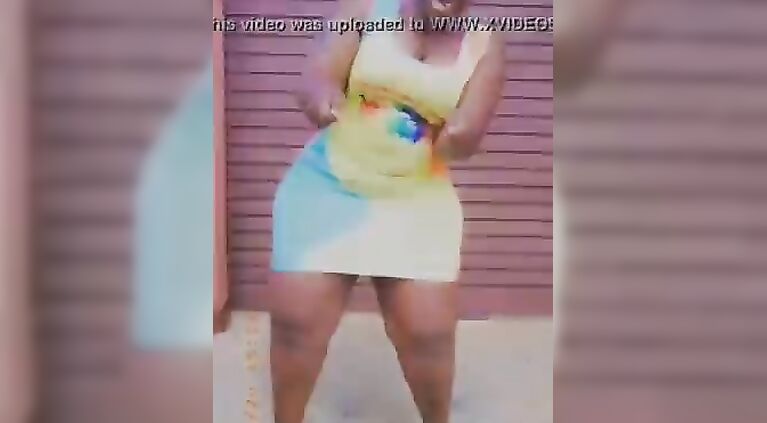 Connie huge booty dance