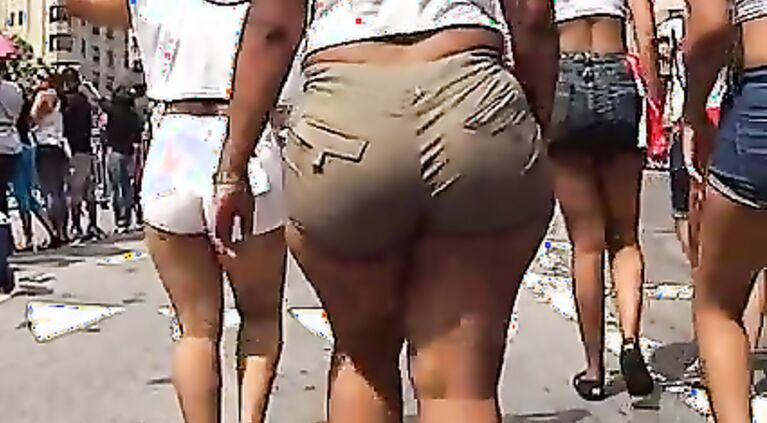 some serious huge booty